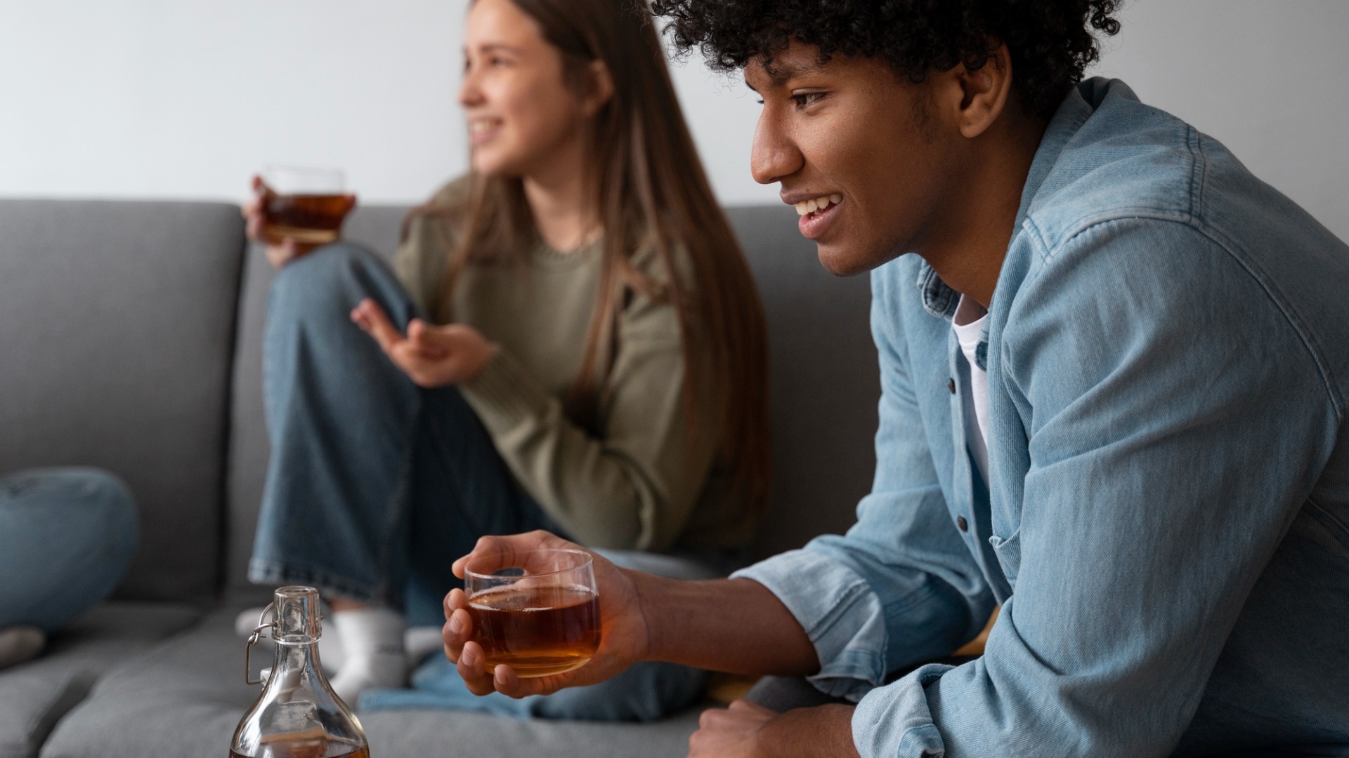 Behandling af pornoafhængighed og hyperseksualitet starter med kontrol over afhængigheden, voksne børn, dansk sexolog center, misbrugsskolen.dk